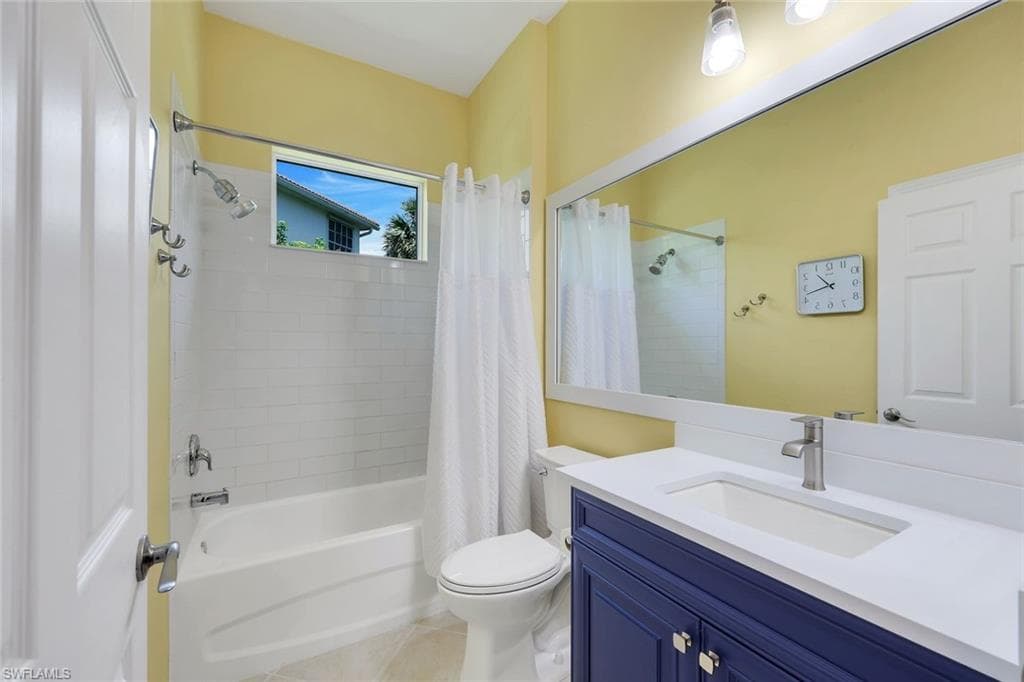 16221 Parque LN photo 15 of 20