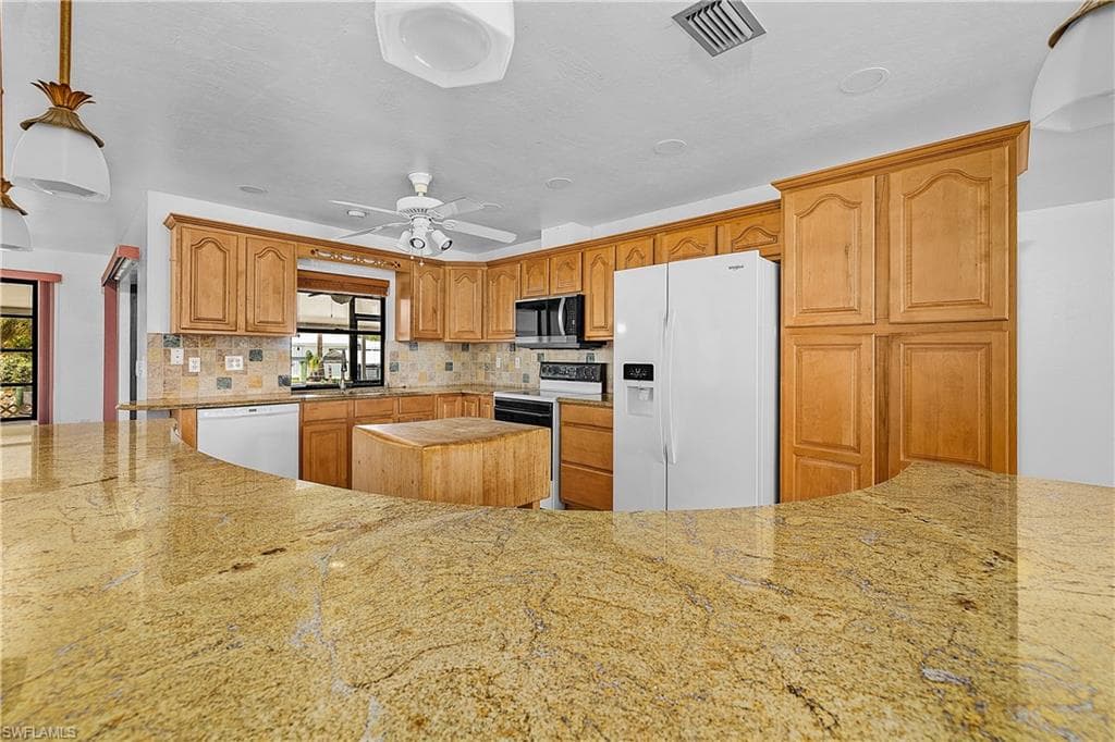 16201 Porto Bello ST photo 10 of 37