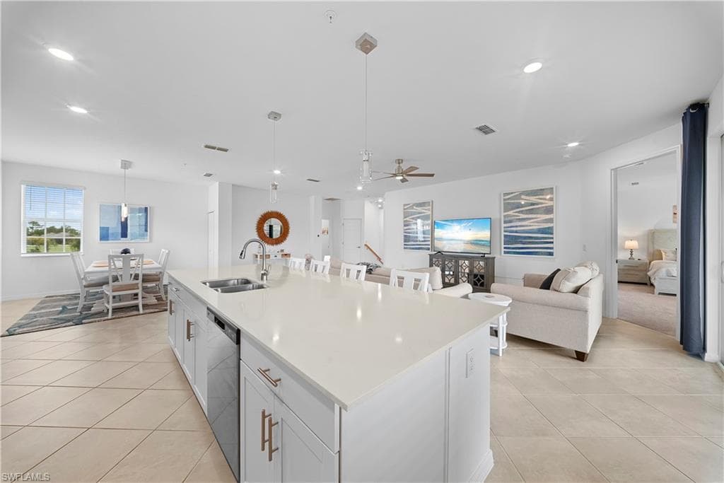 43285 Water Bird WAY 5422 photo 11 of 36
