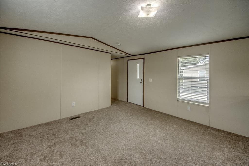 352 Sacramento ST photo 6 of 33