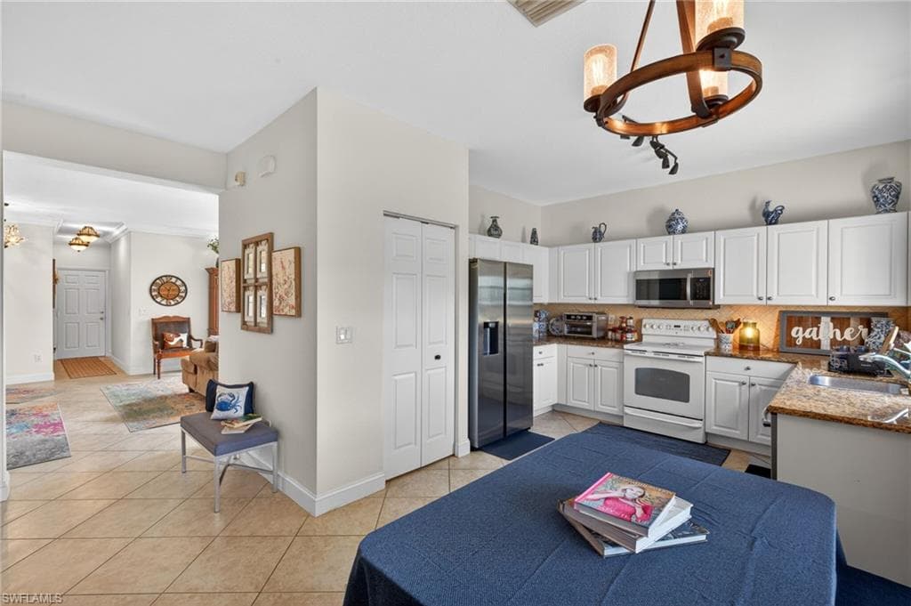 10284 Crepe Jasmine LN photo 13 of 38