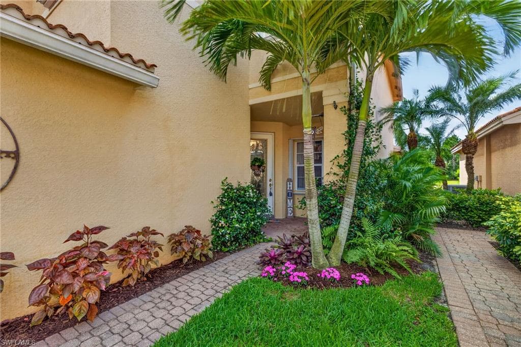 10284 Crepe Jasmine LN photo 4 of 38