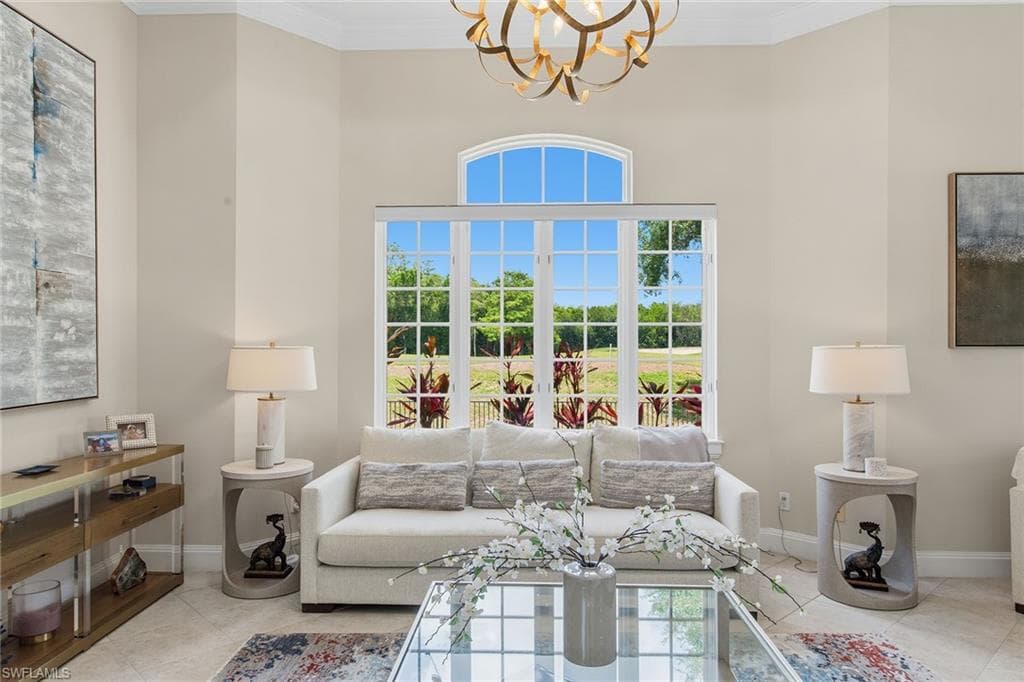 4661 Idylwood LN photo 5 of 45