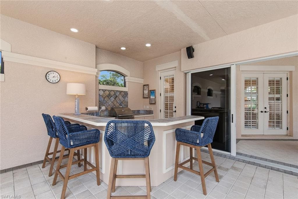 4661 Idylwood LN photo 31 of 45