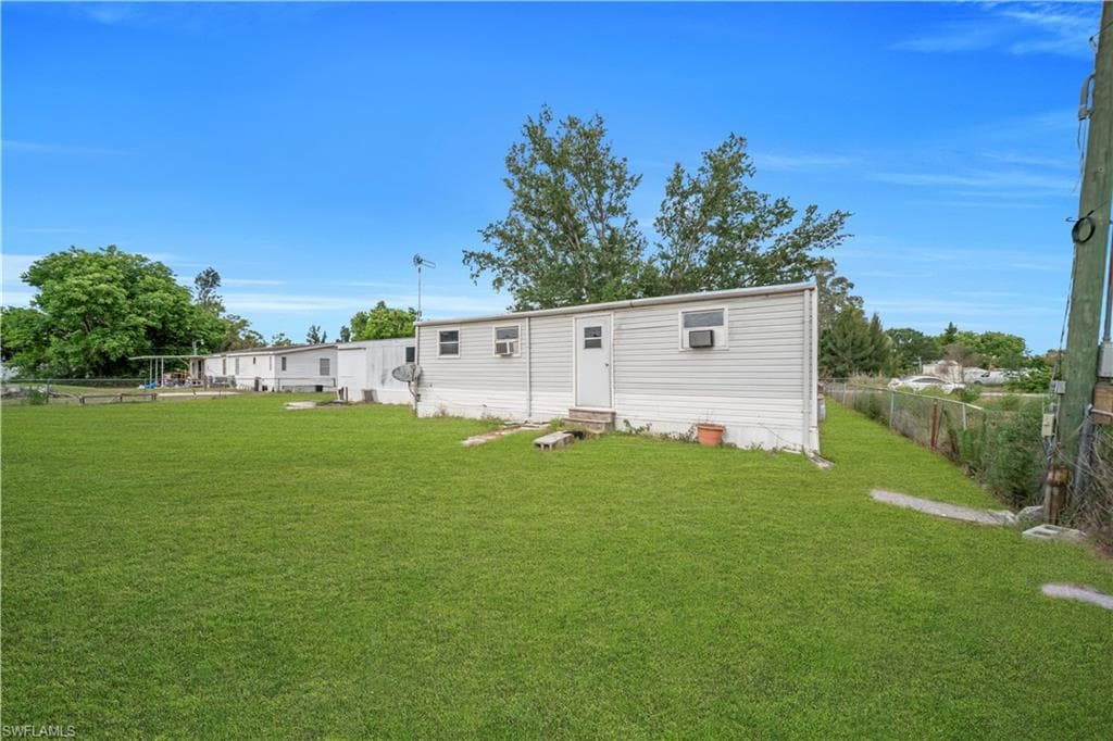 8106 Penny DR photo 6 of 39