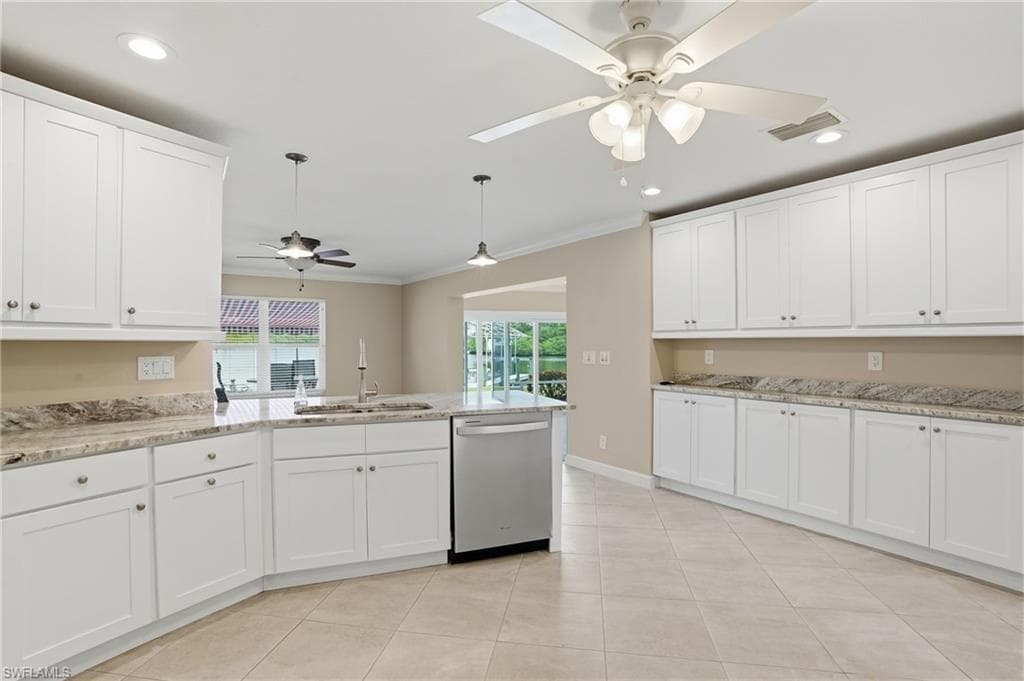 13794 River Forest DR photo 17 of 50