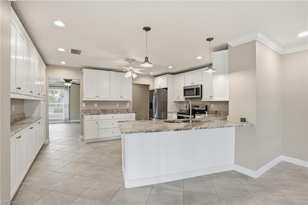 13794 River Forest DR photo 14 of 50