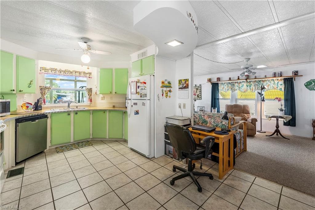 280 Grassy Key LN photo 3 of 21