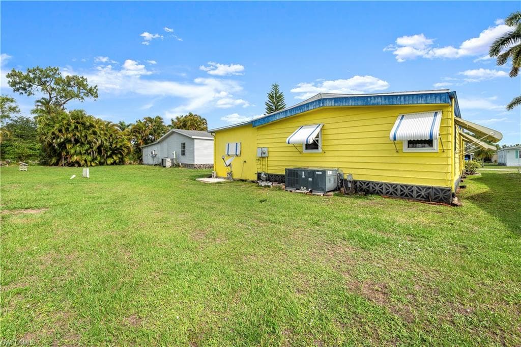 280 Grassy Key LN photo 18 of 21