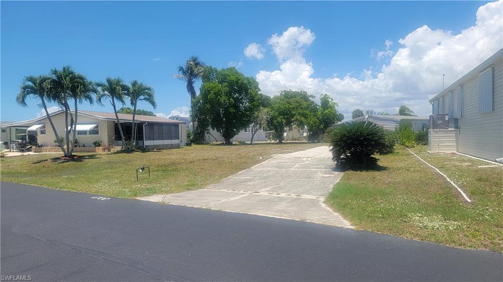4700 Fiji LN photo 3 of 3