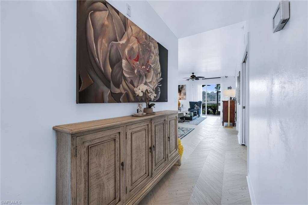 Entry/Foyer