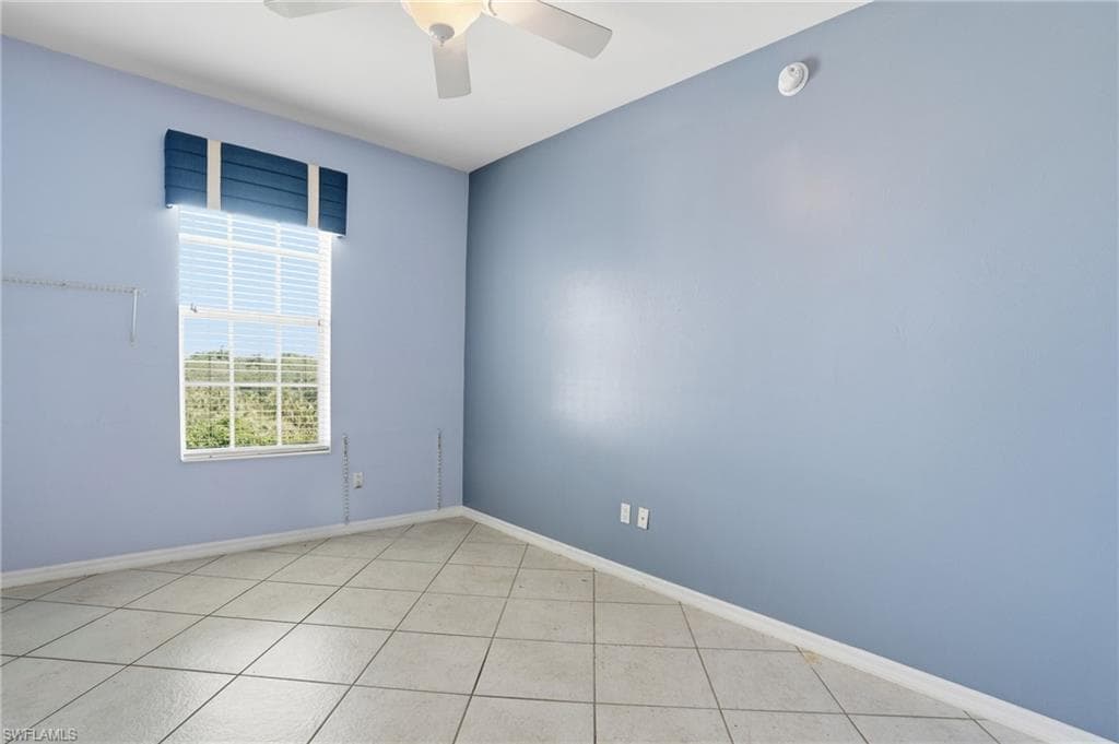 11751 Pasetto LN 407 photo 21 of 44