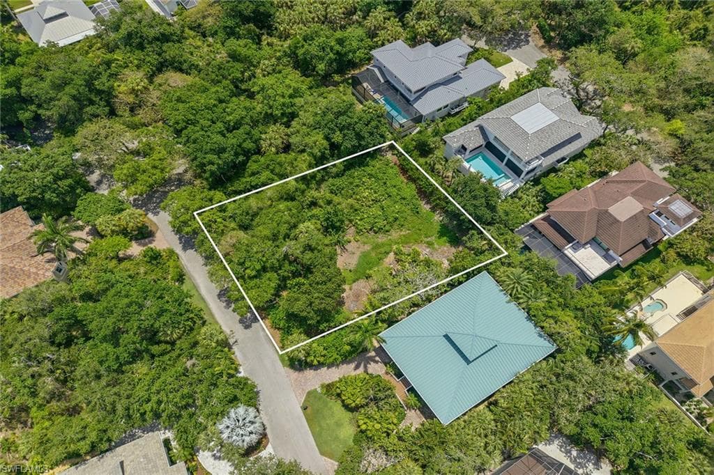 375 Gumbo Limbo LN photo 18 of 50