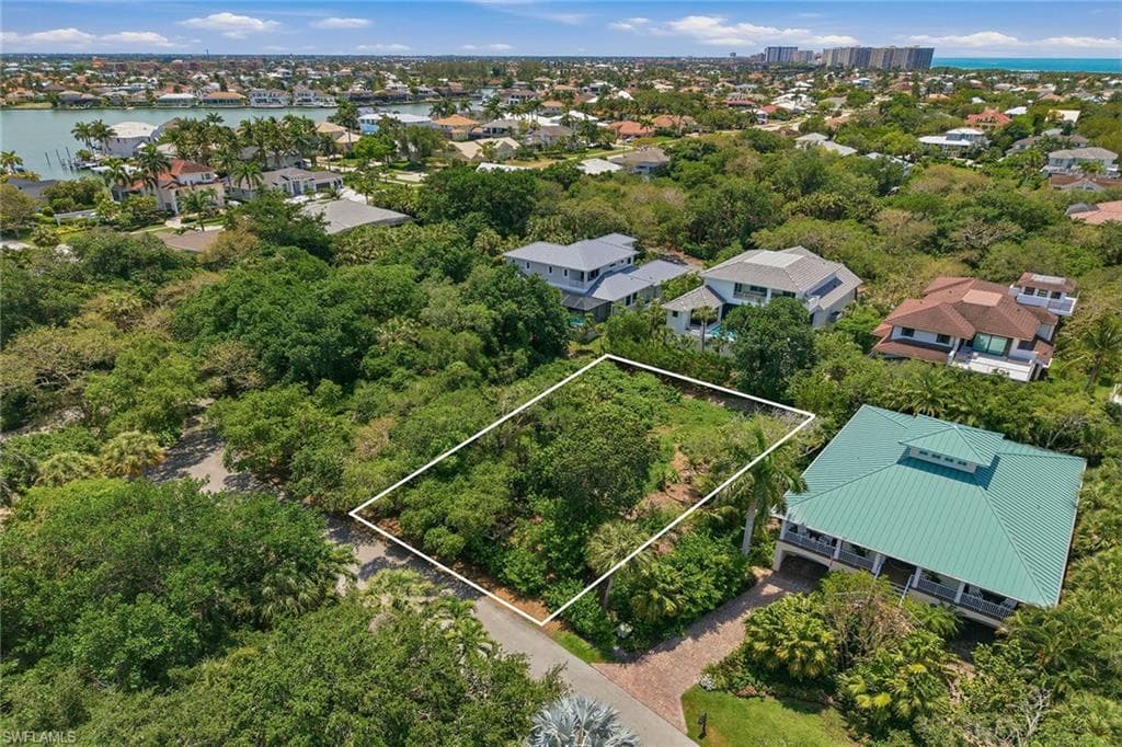 375 Gumbo Limbo LN photo 11 of 50