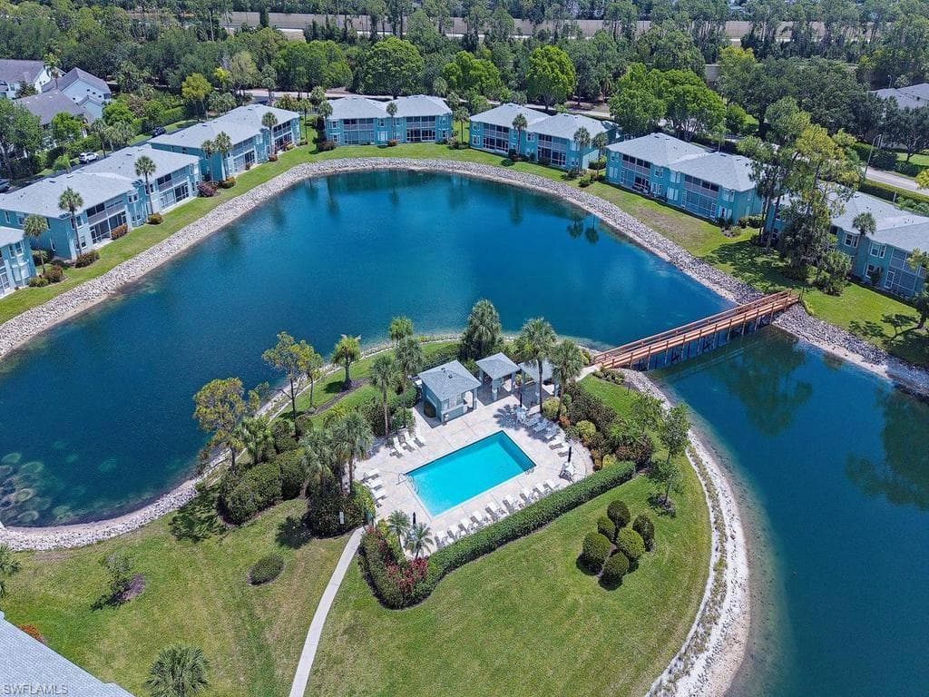 New Waterford Clubhouse and Pool