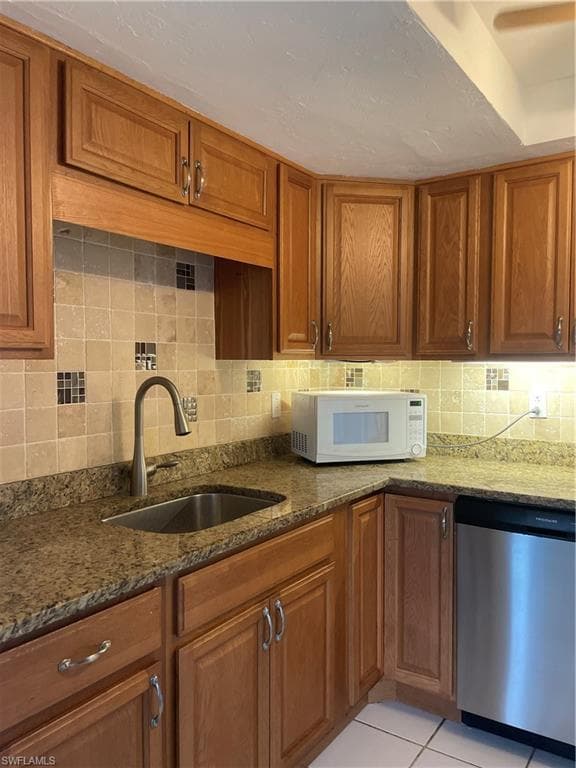 3704 Broadway 318 photo 10 of 41