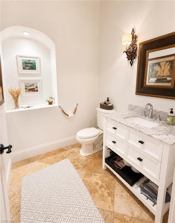 Hall Bath off of laundry room and guest room