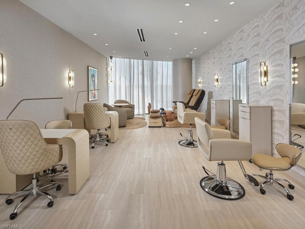 Hair Salon/Nail Salon