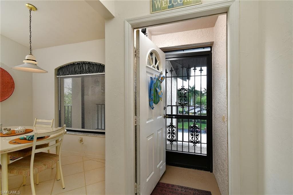 16470 Kelly Cove DR 2859 photo 6 of 48