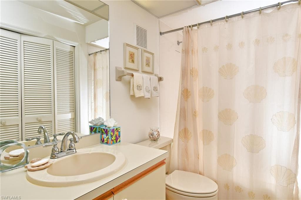 16470 Kelly Cove DR 2859 photo 13 of 48
