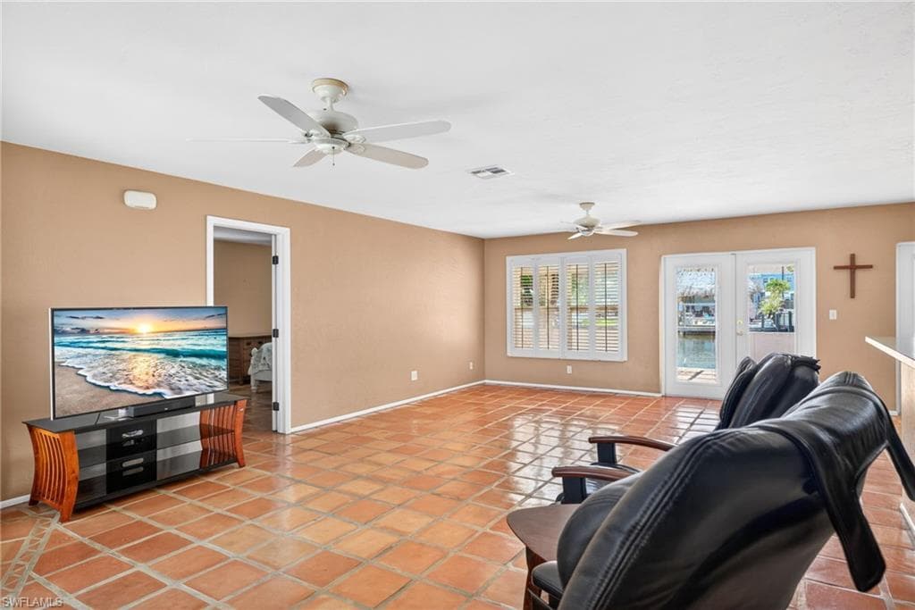 12279 Matlacha BLVD photo 5 of 42