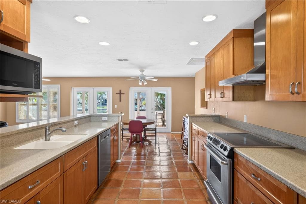 12279 Matlacha BLVD photo 14 of 42