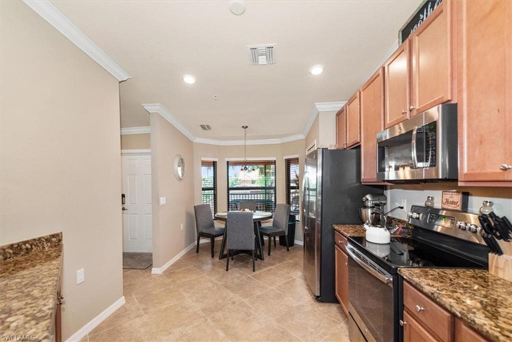 13750 Julias WAY 528 photo 17 of 33