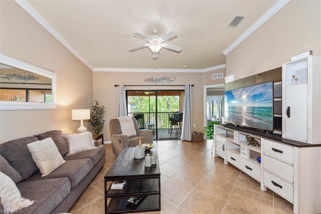 13750 Julias WAY 528 photo 11 of 33