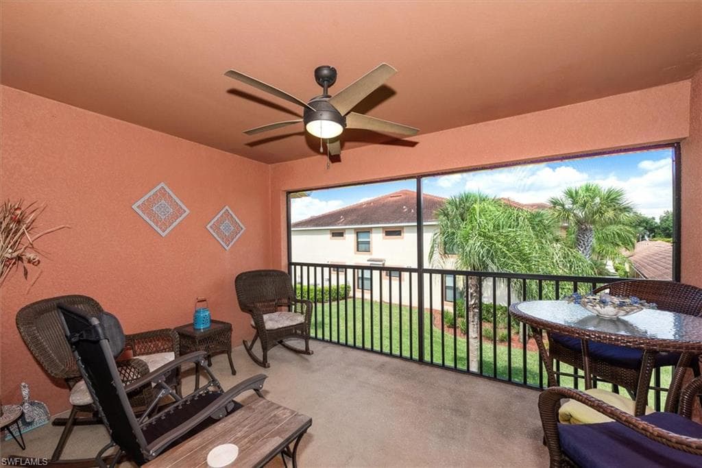 13750 Julias WAY 528 photo 8 of 33