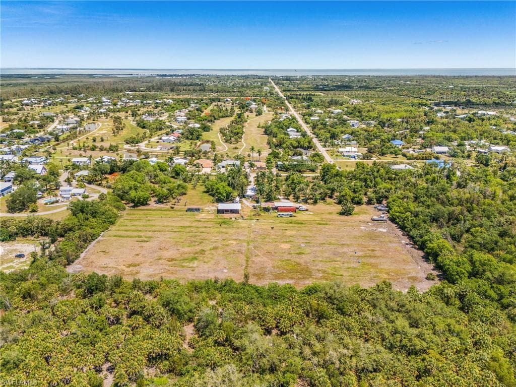 7535 Caloosa DR photo 8 of 18