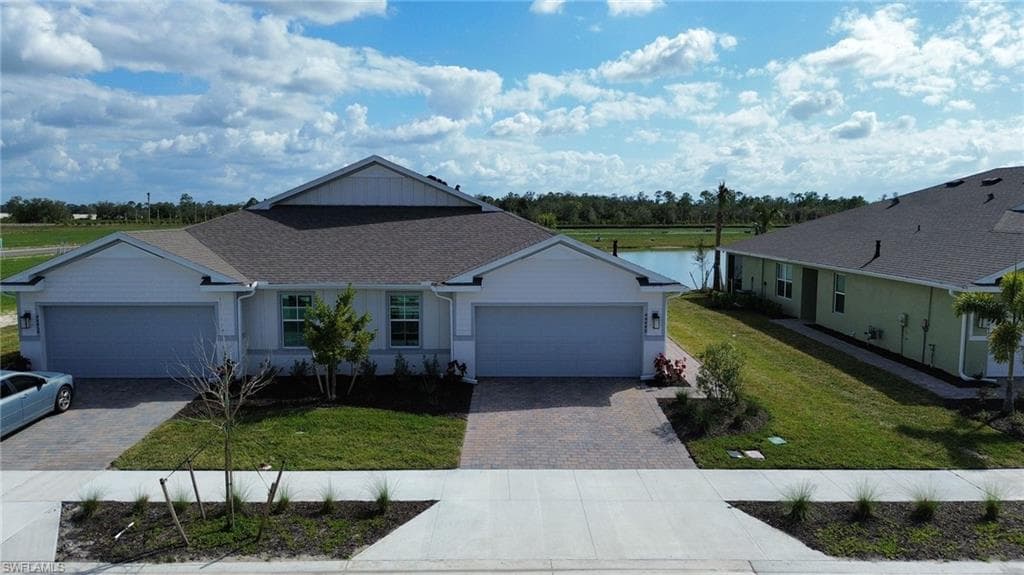 44448 Palm Frond DR photo 2 of 24