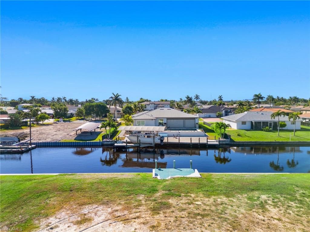 9821 Cypress Lake DR photo 12 of 26