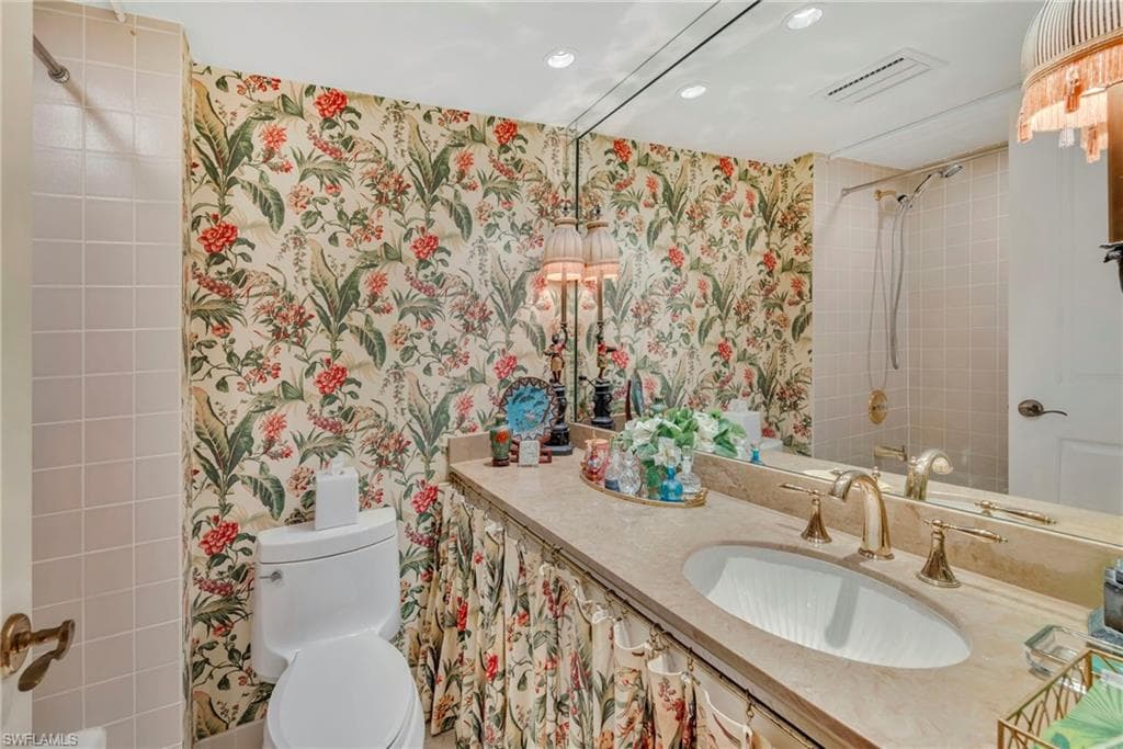 5954 Pelican Bay BLVD 235 photo 16 of 18