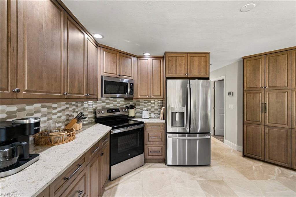 27565 Imperial Shores BLVD photo 12 of 49