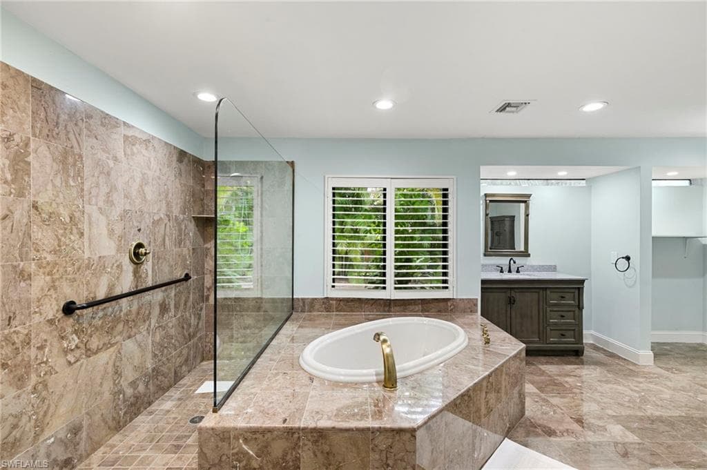 27565 Imperial Shores BLVD photo 18 of 49