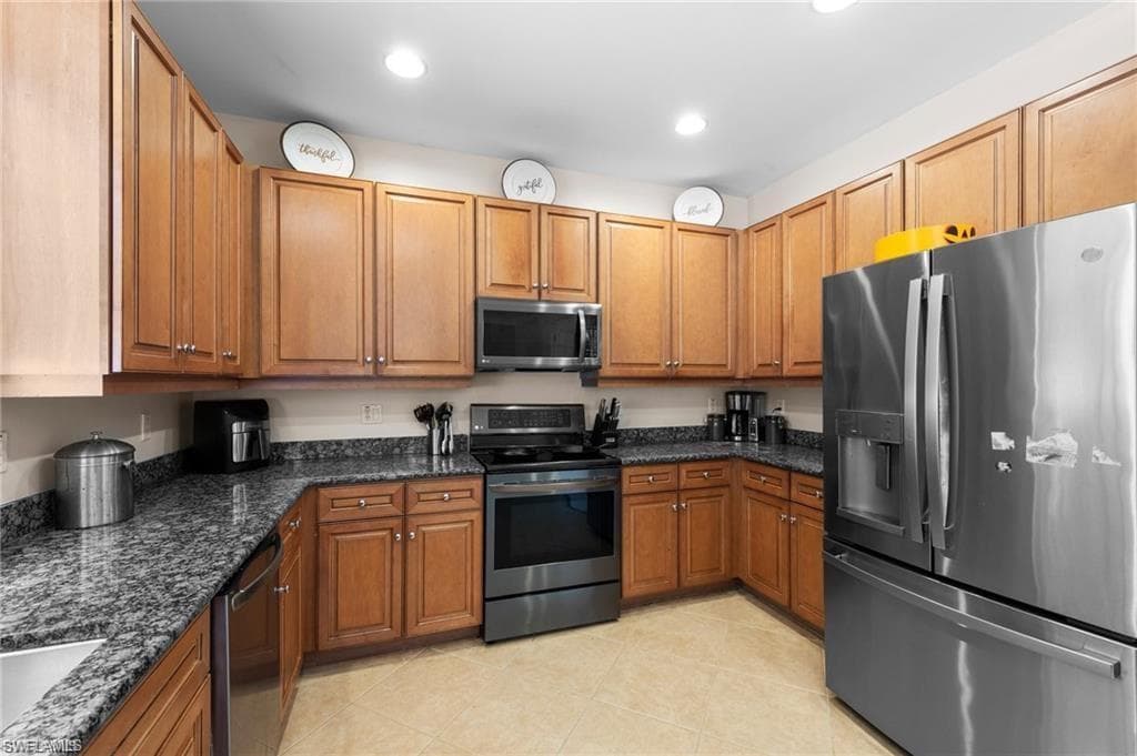 8364 Laurel Lakes BLVD photo 14 of 44