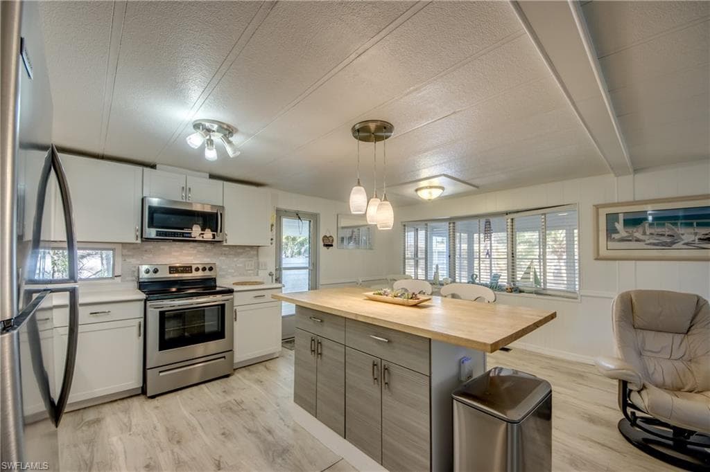 5510 Back Bay BEND photo 9 of 36