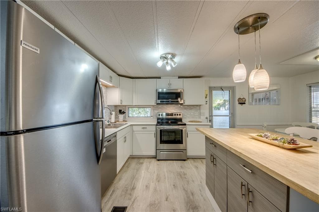 5510 Back Bay BEND photo 8 of 36