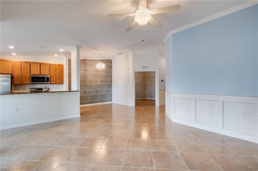 13740 Julias WAY 623 photo 8 of 29