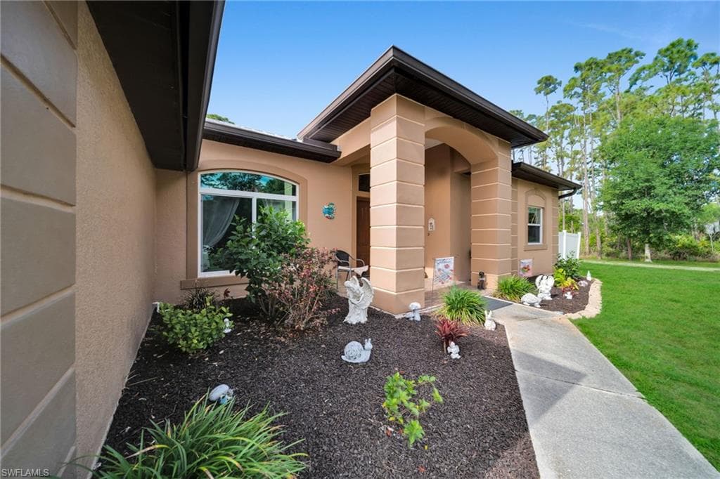 3241 Tropicaire BLVD photo 6 of 50
