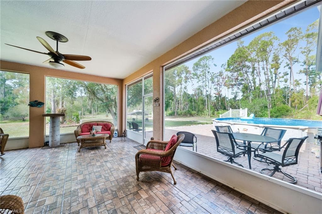 3241 Tropicaire BLVD photo 19 of 50