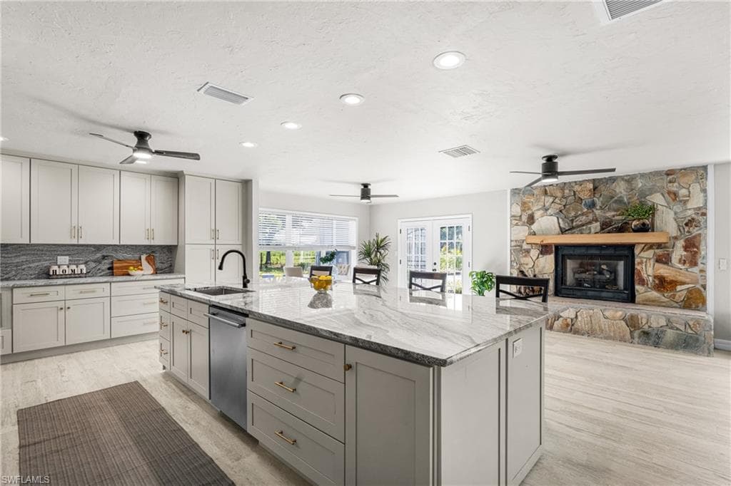 17221 Shelby LN photo 8 of 50