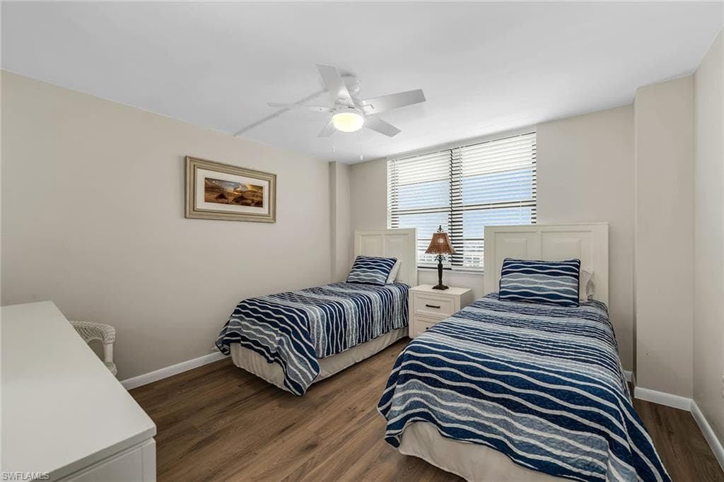 440 Seaview CT 1201 photo 20 of 47
