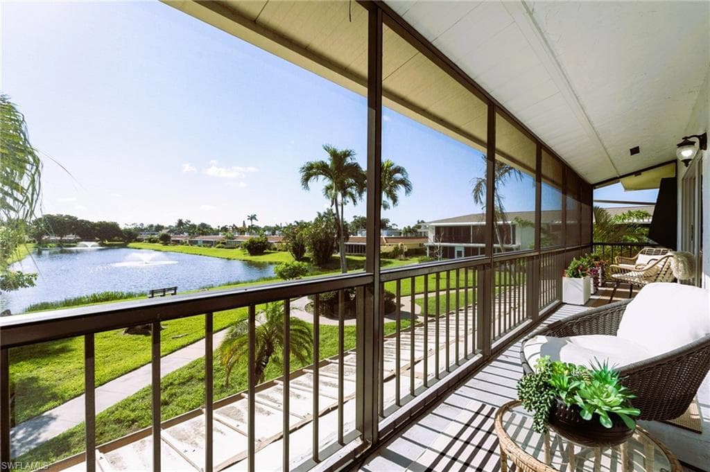 185 Palm DR 18L photo 2 of 21