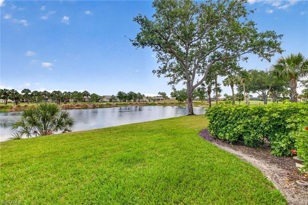12181 Kelly Sands WAY 1539 photo 29 of 40