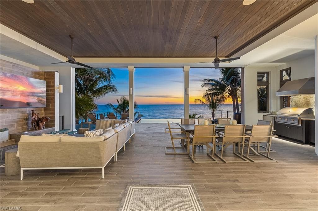 The lanai at sunset