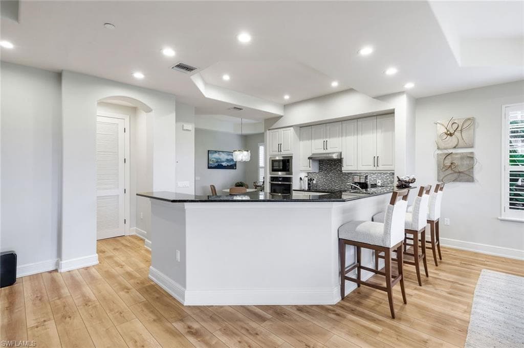 588 Avellino Isles CIR 20101 photo 12 of 49