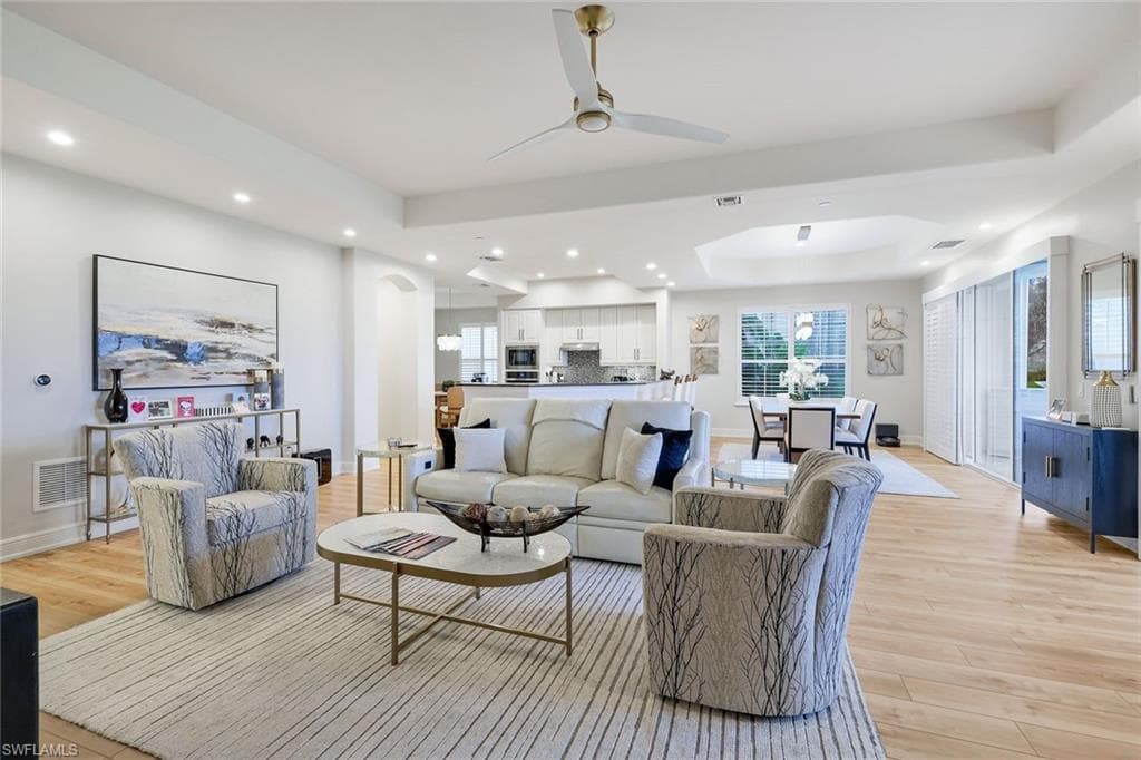 588 Avellino Isles CIR 20101 photo 4 of 49