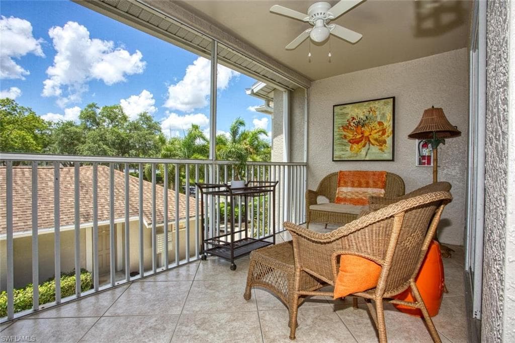 8083 Queen Palm LN 425 photo 22 of 48