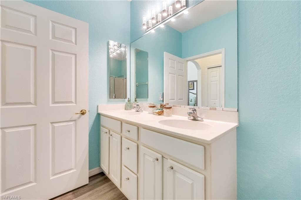 7863 Lake Sawgrass LOOP 5512 photo 8 of 50